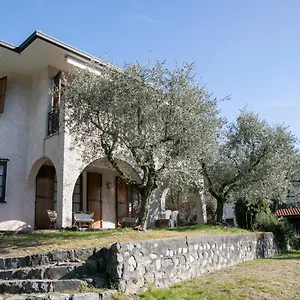 Iseolakerental - Flavia Riva di Solto